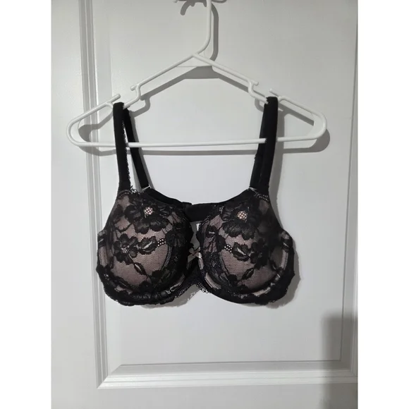 Victoria's Secret Body by Victoria Women's 38D Black Lace Lined Demi Bra - Picture 1 of 7